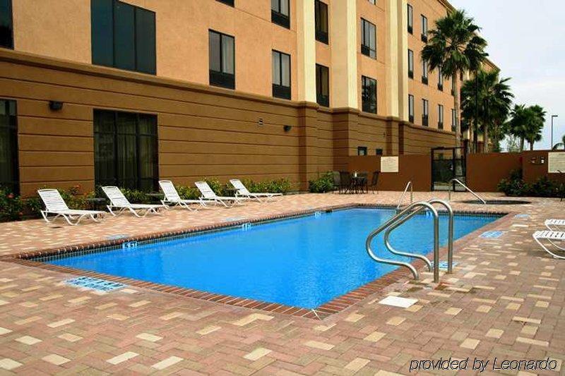 Hampton Inn & Suites Фарр Удобства фото